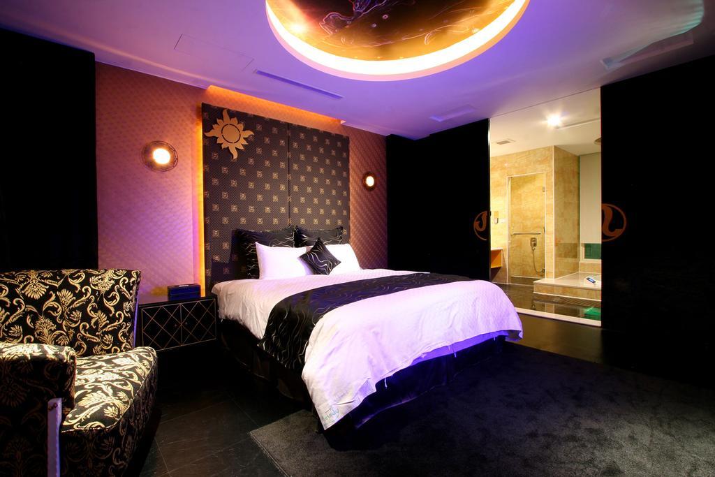 Melody Motel จีหลง ภายนอก รูปภาพ